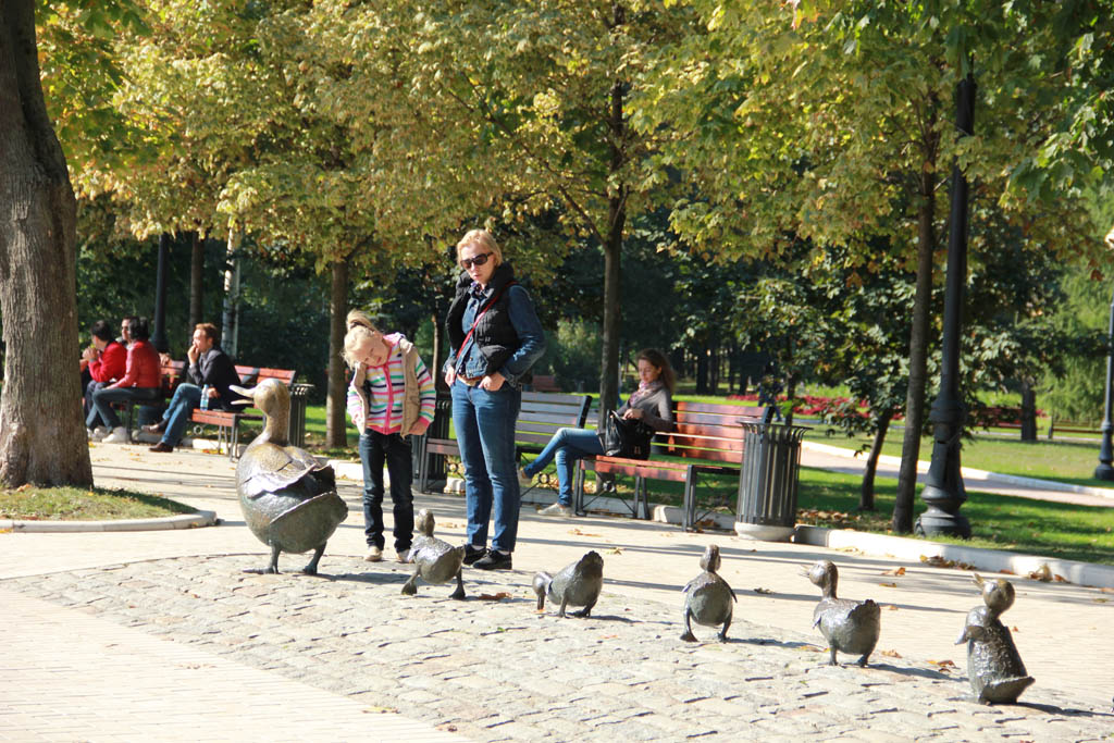 Парк у Новодевичьего монастыря - фото 3